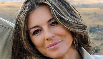 Liz Hurley / Patrick Toselli, CC BY-SA 2.0, via Wikimedia Commons
